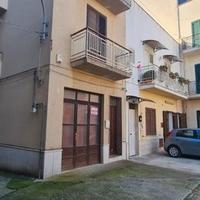 Castelvetrano casa ind. con garage