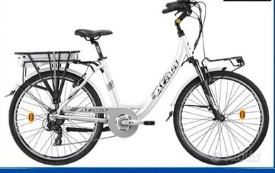 Atala e-bike bici elettrica donna passeggio