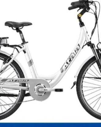 Atala e-bike bici elettrica donna passeggio