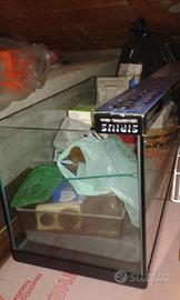 Acquario da 100 l. e accessori