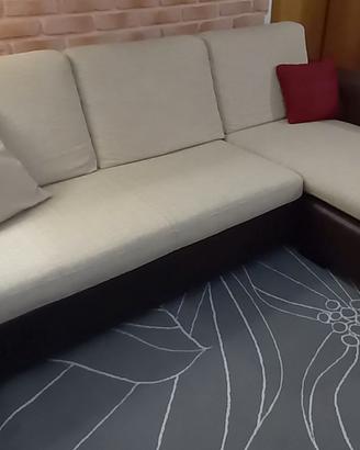 DIVANO CON CHAISE LONGUE