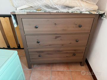 Cassettiera ikea hemnes