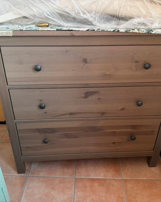 Cassettiera ikea hemnes