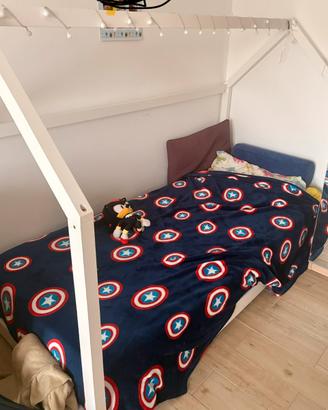 Letto montessoriano Bambino