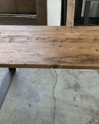 Tavolo stile industriale