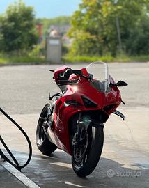 Ducati panigale v4 (leggere annuncio)