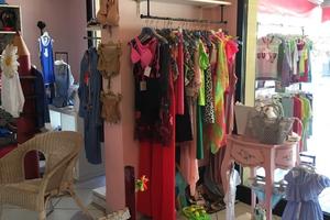 Attivita’ abbigliamento adulti e bimbi