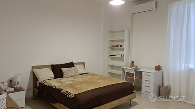 Camera per studentessa