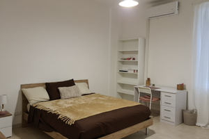 Camera per studentessa