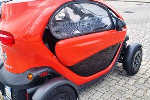 RENAULT TWIZY 80 BATTERIE PROPRIETA'