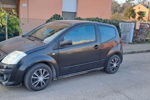 Citroen c2 ,macchina perfetta con pochi km!