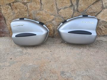 bauli laterali e posteriore/schienalino e cupolino