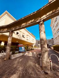 2 LOCALI A ROMA