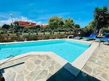 San Teodoro Villetta con Piscina centro e spiaggia