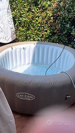 Piscina gonfiabile idromassaggio riscaldata