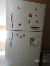 Frigorifero con erogatore