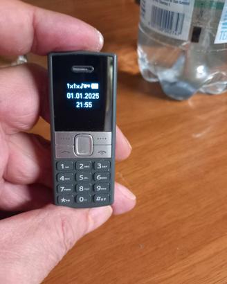 mini cellulare gsm dual sim 24gr cm 6,8X2,8