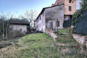 CASA SEMINDIPENDENTE A TRAVERSETOLO
