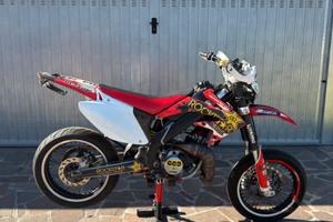 HM 70 TOP NERO (trattabile)