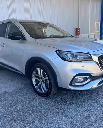 MG HS 1.5T Luxury Automatic