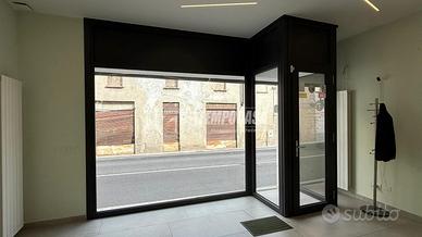 LOCALE COMMERCIALE IN CENTRO