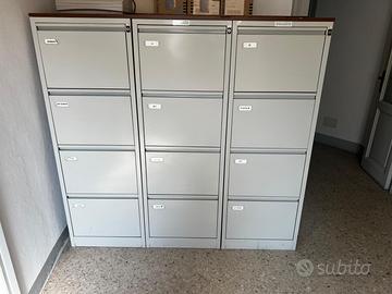 Schedario metallico 4 cassetti x cartelle sospese