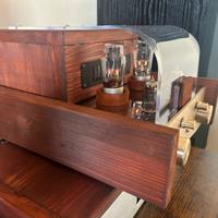 Amplificatore valvolare ibrido da 50+50w