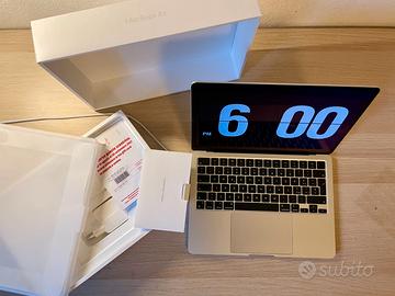 Macbook air 13" M2 8/256gb Silver PARI AL NUOVO