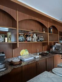 arredamento e attrezzatura per salumeria