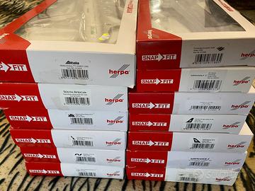 15€ l'uno 13 modelli di aerei Herpa Snap Fit