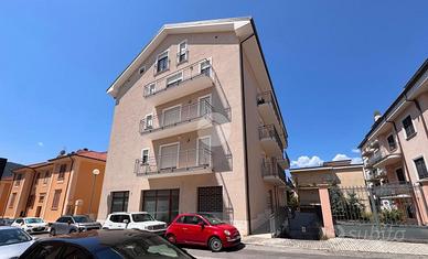 4 LOCALI A L'AQUILA