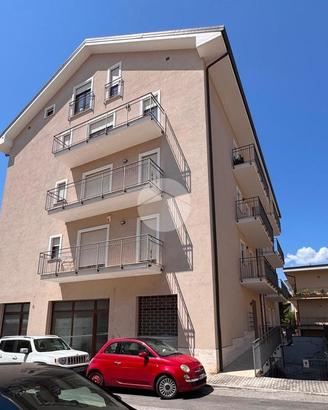 4 LOCALI A L'AQUILA