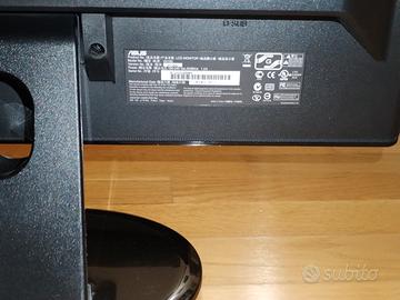 Monitor ASUS  HD  da 18,5 pollici.