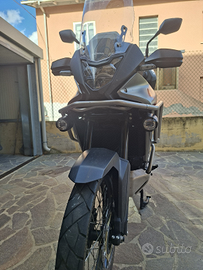 Honda Transalp 750 travel edition