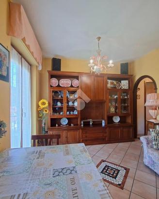 3 LOCALI A BUSALLA