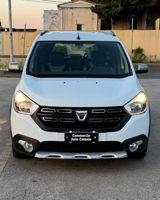Dacia Lodgy Stepway 1.5 dCi 7 POSTI