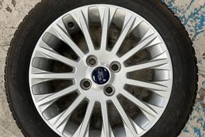 Cerchi Ford B-Max Nokian Snowproof 2 195 55 R 16