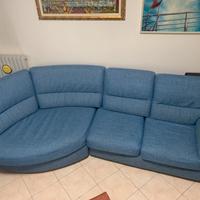 Divano 5 posti con pouf