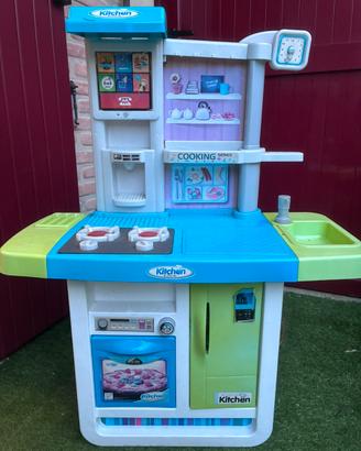 Cucina giocattolo per bambini