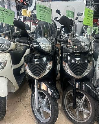 Honda SH 150 dal 2006 al 2009 da 700 in su PERMUTE