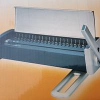 Rilegatrice manuale Combind 100