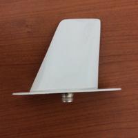 Antenna aeronautica ricevente-trasmittente