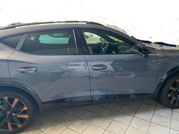 Cupra Formentor 1.5 e-hybrid Plug in ( 204 CV- 142