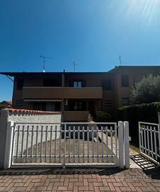 Privato Vende villetta a schiera