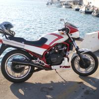 Honda VF 400 - 1984