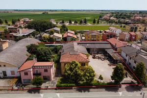 Complesso immobiliare a La Salute di Livenza (VE)