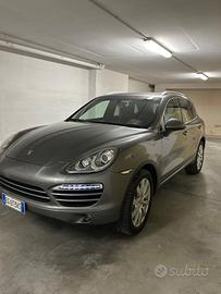 PORSCHE Cayenne 2ªs.'10-'18 - 2011