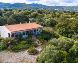 Villa indipendente con giardino e vista mare-Palau