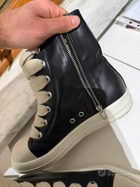 Rick owens in pelle nera