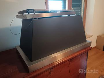 CAPPA DA CUCINA DI DESIGN – NUOVA, MAI INSTALLATA